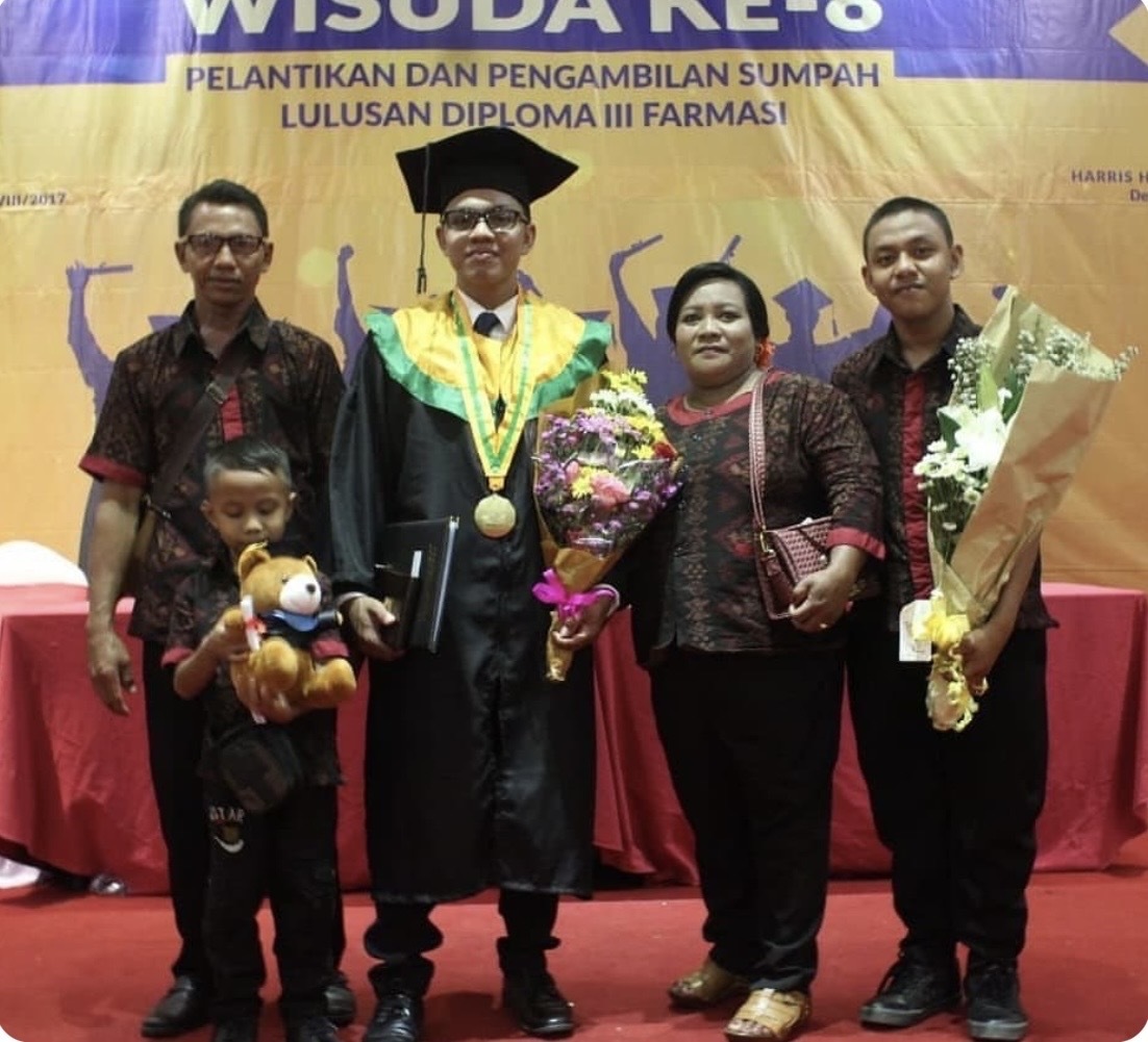 Diploma III Farmasi